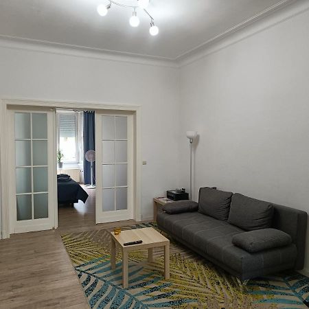 The Brussels-Laken Appartement Exterior photo